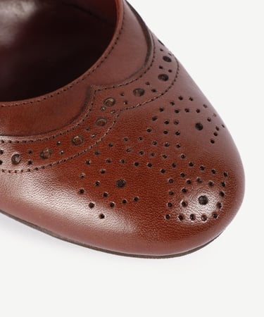  YARGICI Yumuşak Tabanlı Deri Topuklu Ayakkabı