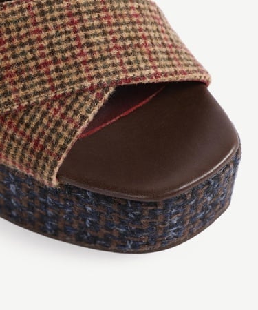  YARGICI Retro Kumaşlı Platform Ayakkabı