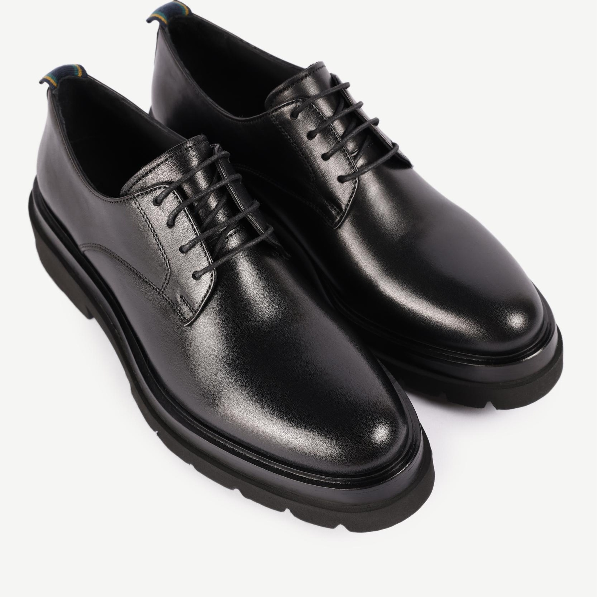 YARGICI El Boyaması Deri Bağlı Ayakkabı