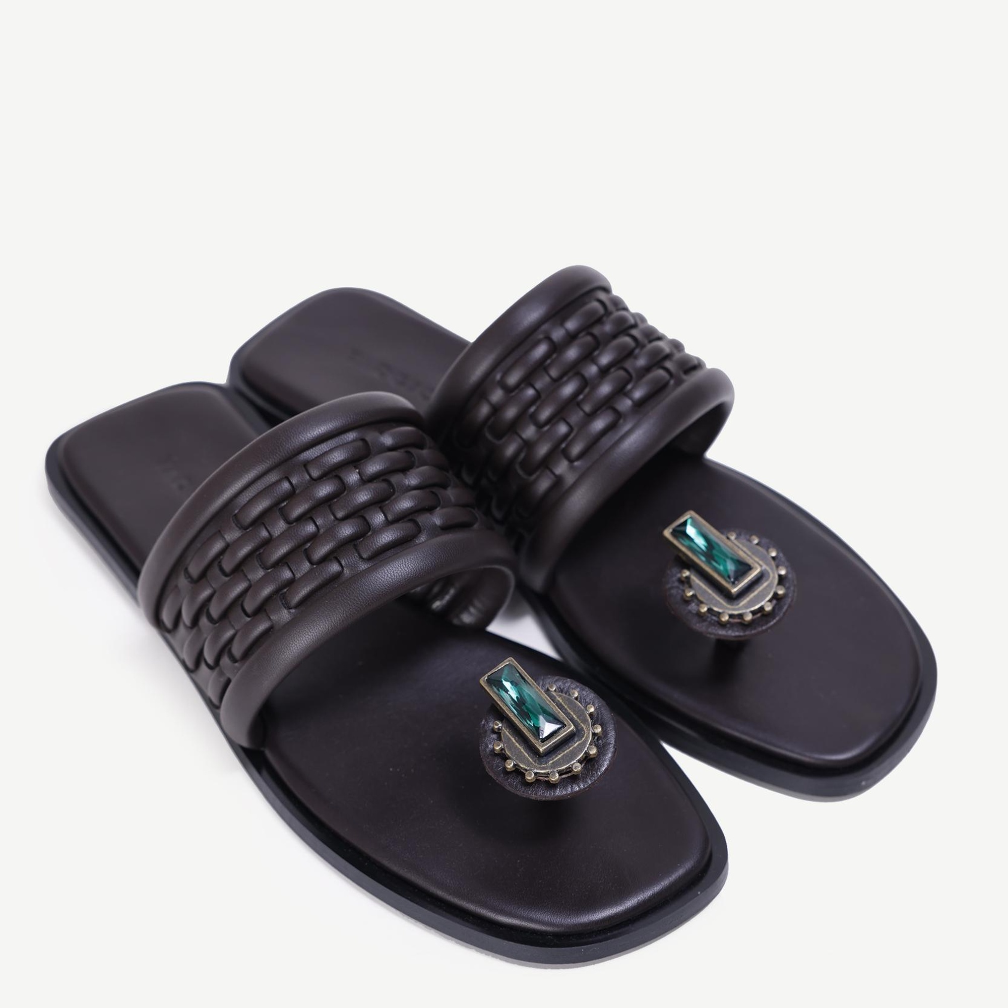 YARGICI Etnik Tokalı Deri Terlik