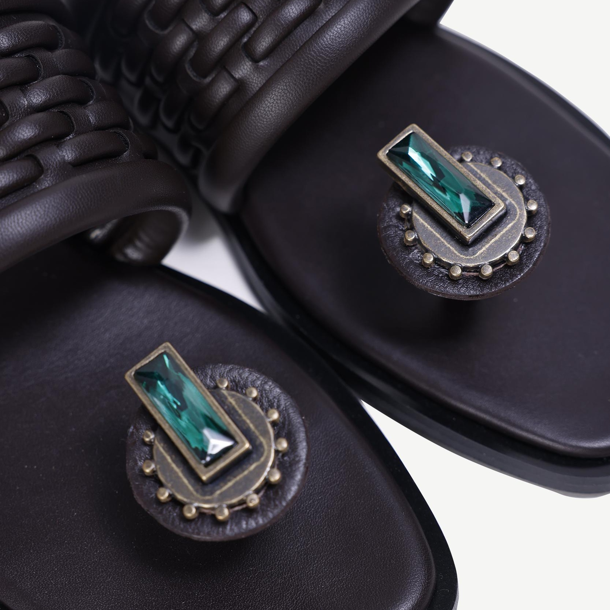 YARGICI Etnik Tokalı Deri Terlik