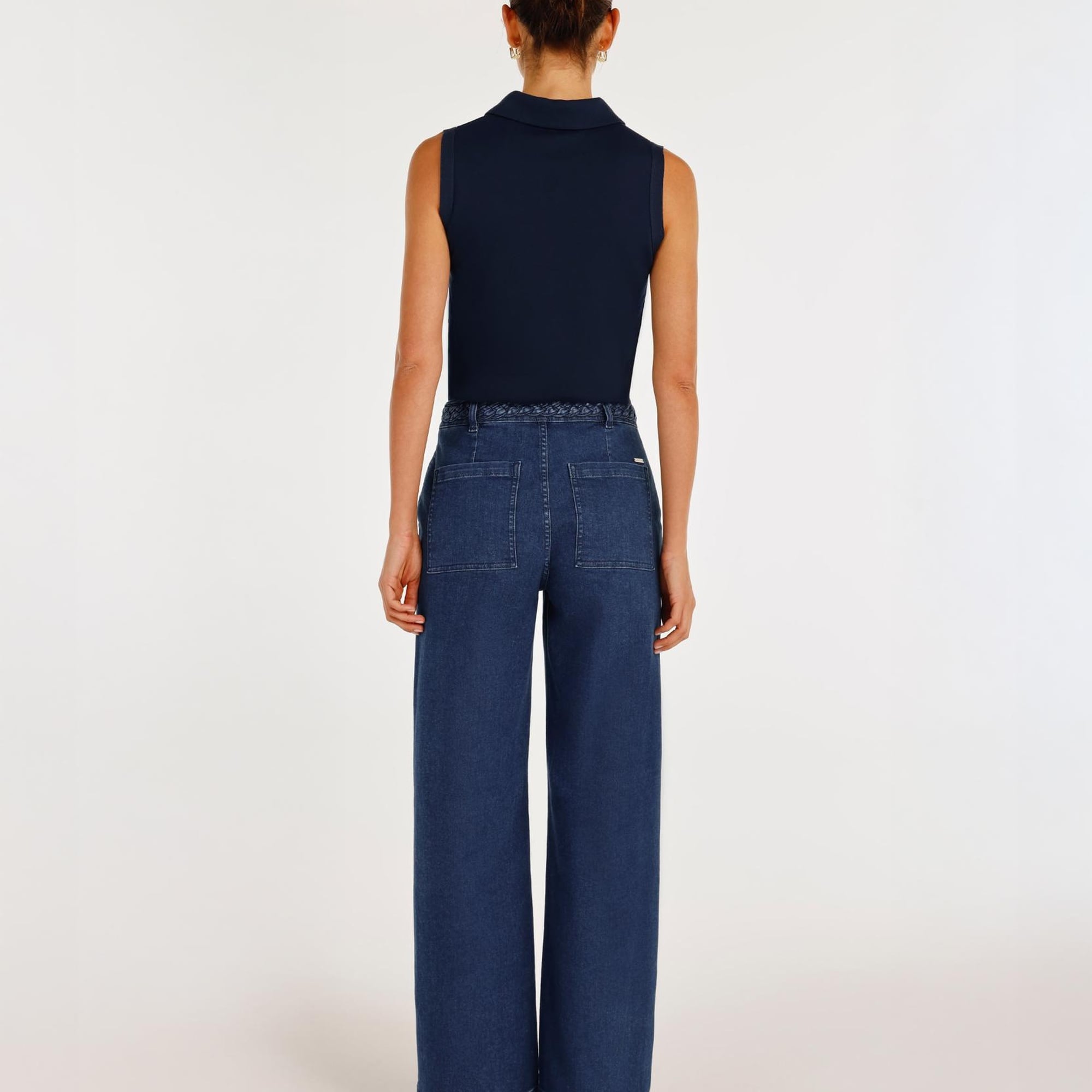 Örgü Kemer Detaylı Yüksek Bel Geniş Paça Denim Pantolon