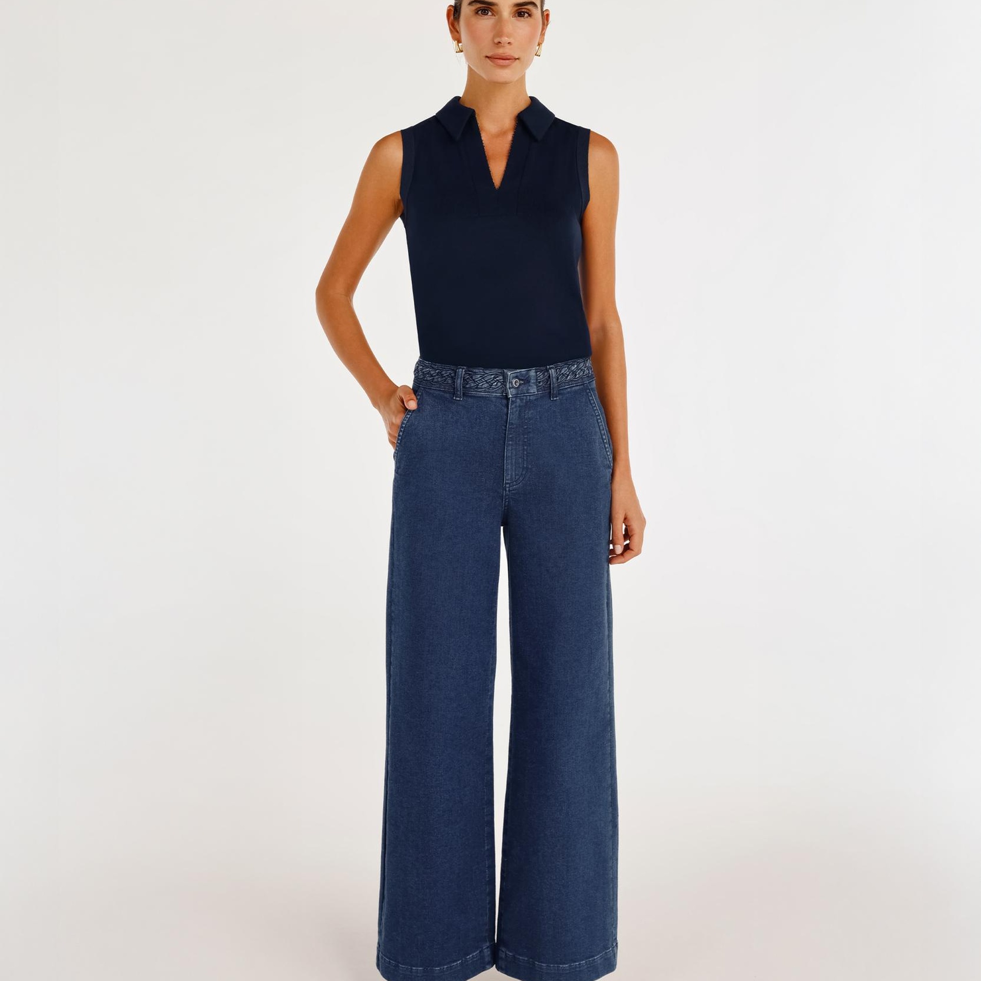 Örgü Kemer Detaylı Yüksek Bel Geniş Paça Denim Pantolon