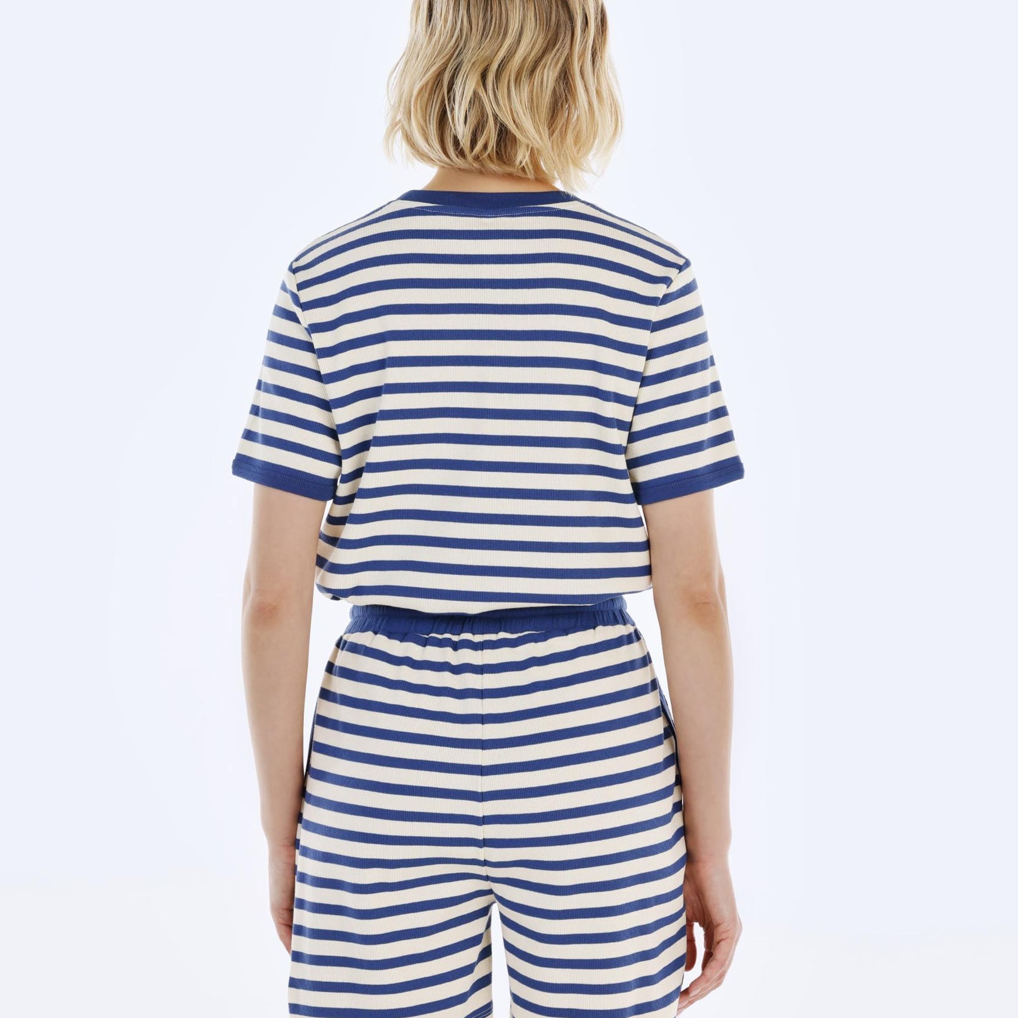 YARGICI Bisiklet Yakalı T-shirt