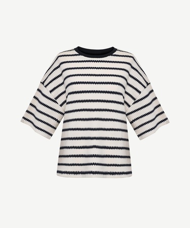  YARGICI Düşük Omuzlu T-shirt