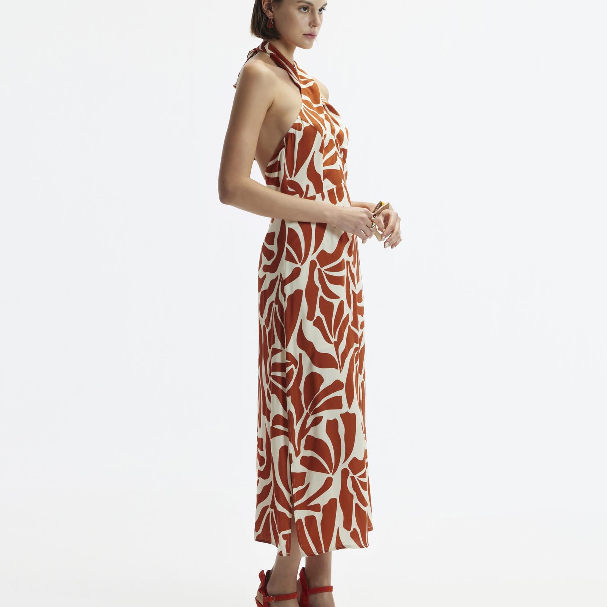 YARGICI Boyundan Bağlamalı Sırtı Açık Uzun Elbise