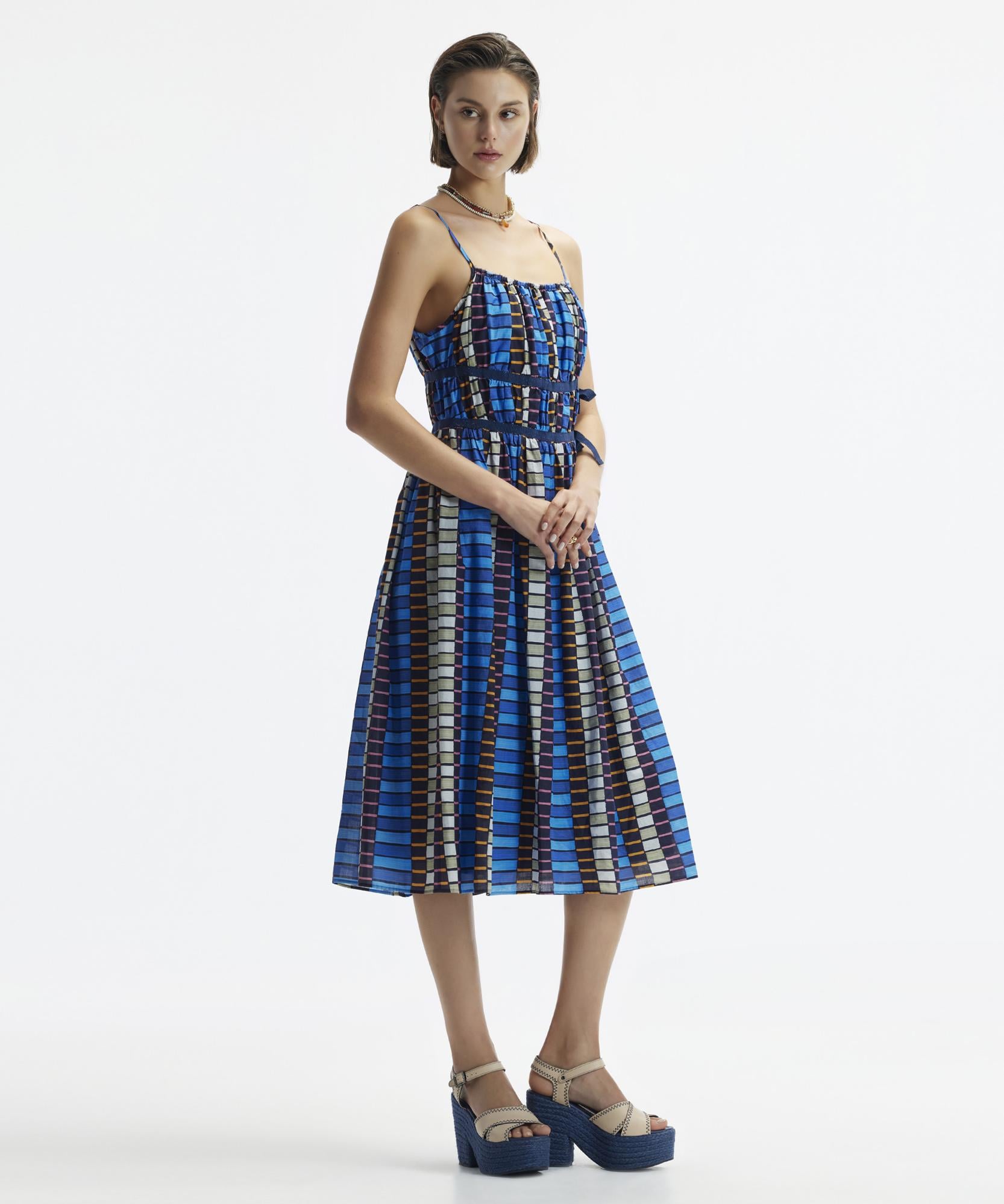  YARGICI Askılı Yanı Bağlama Detaylı Midi Boy Elbise