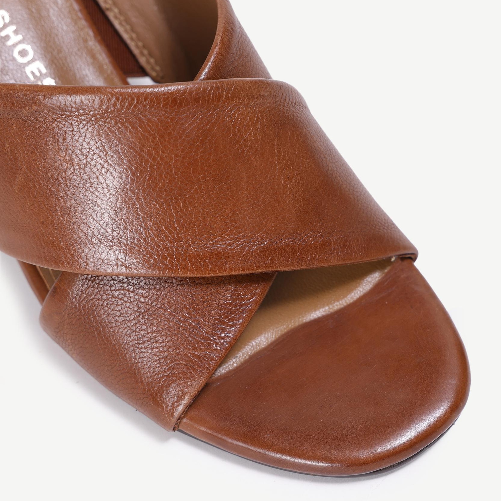 YARGICI Yumuşak Tabanlı Çapraz Deri Topuklu Terlik