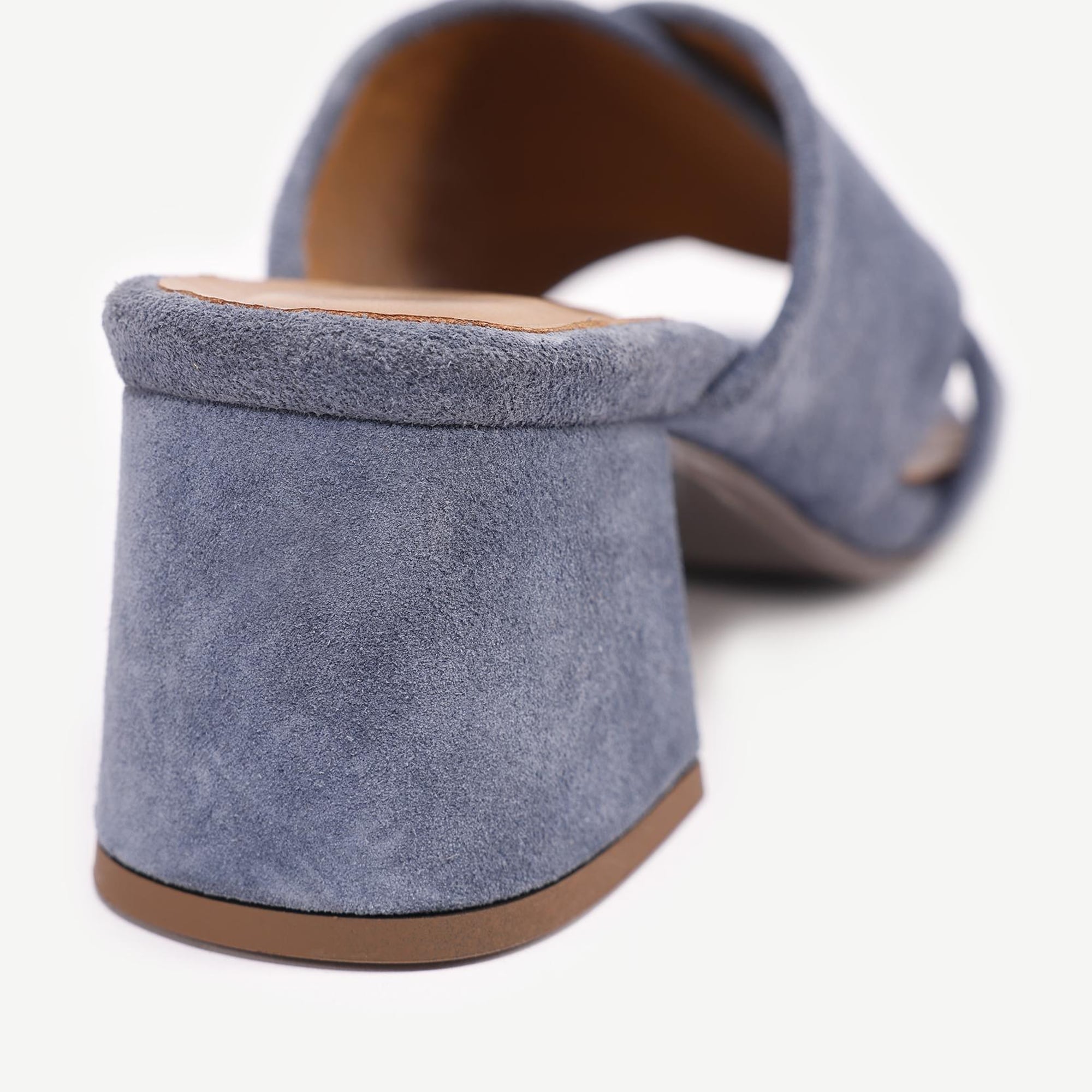 YARGICI Yumuşak Tabanlı Çapraz Deri Topuklu Terlik