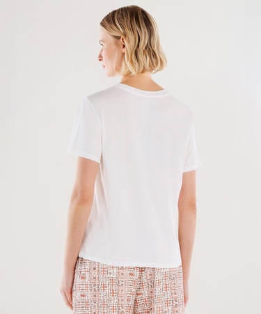  YARGICI Nakış Detaylı Bisiklet Yaka Kısa Kollu T-shirt