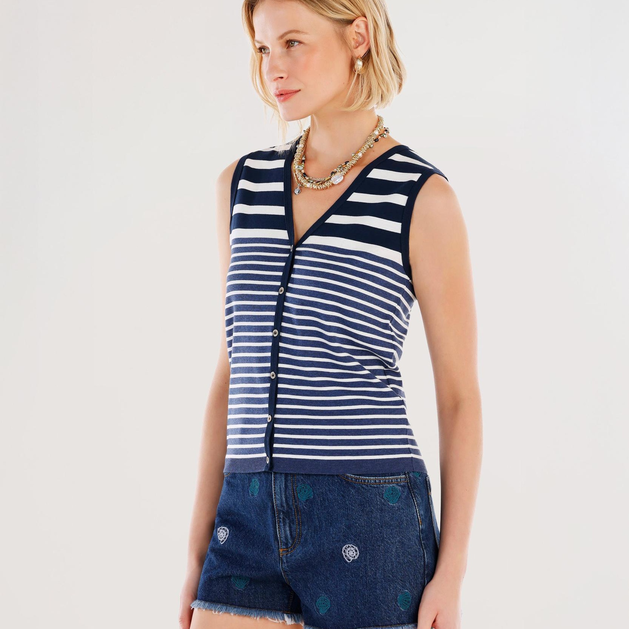 YARGICI V Yaka Kolsuz Hırka