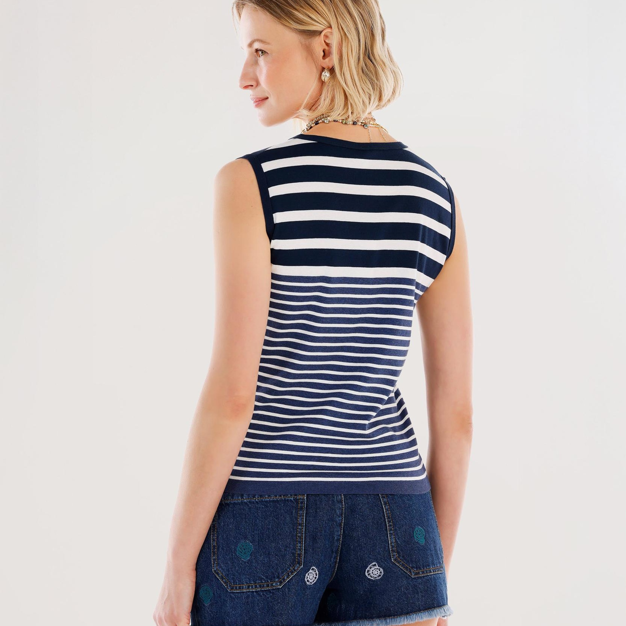 YARGICI V Yaka Kolsuz Hırka