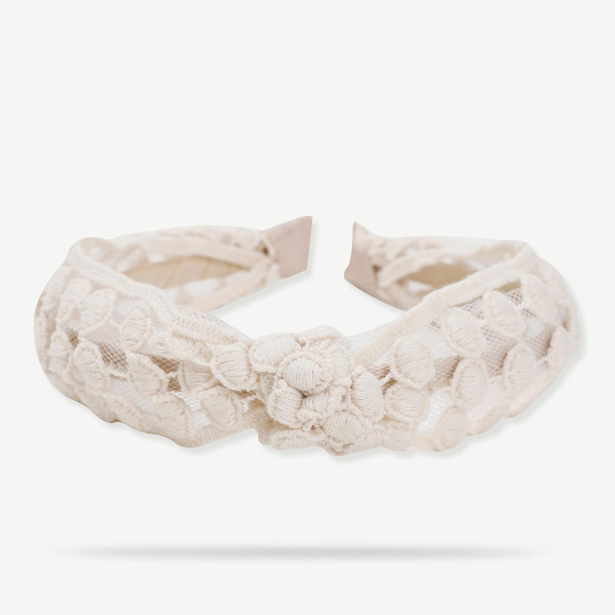 YARGICI Tül Ve Nakış Detaylı Taç