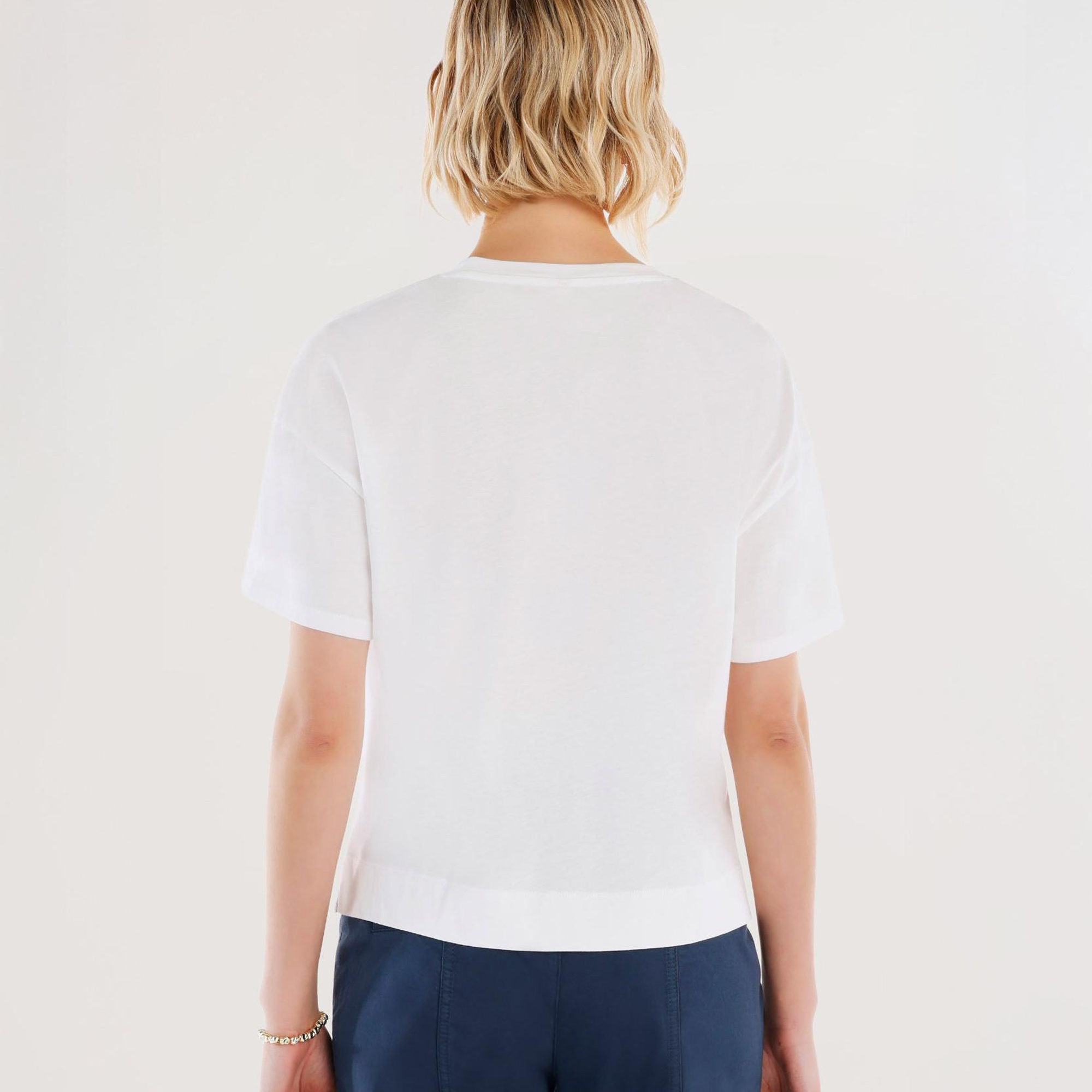 YARGICI Nakış Detaylı Bisiklet Yaka Kısa Kollu T-shirt