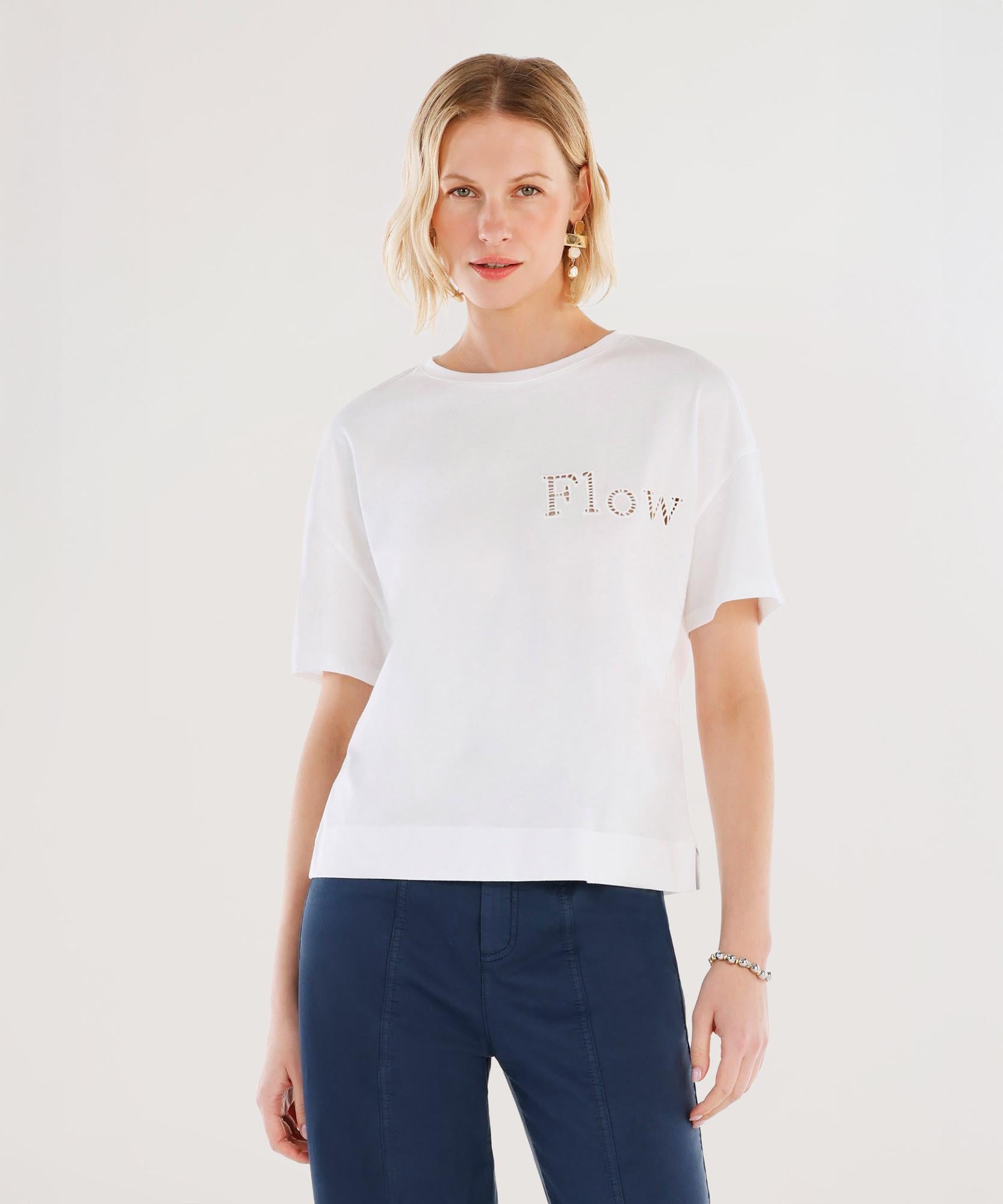  YARGICI Nakış Detaylı Bisiklet Yaka Kısa Kollu T-shirt