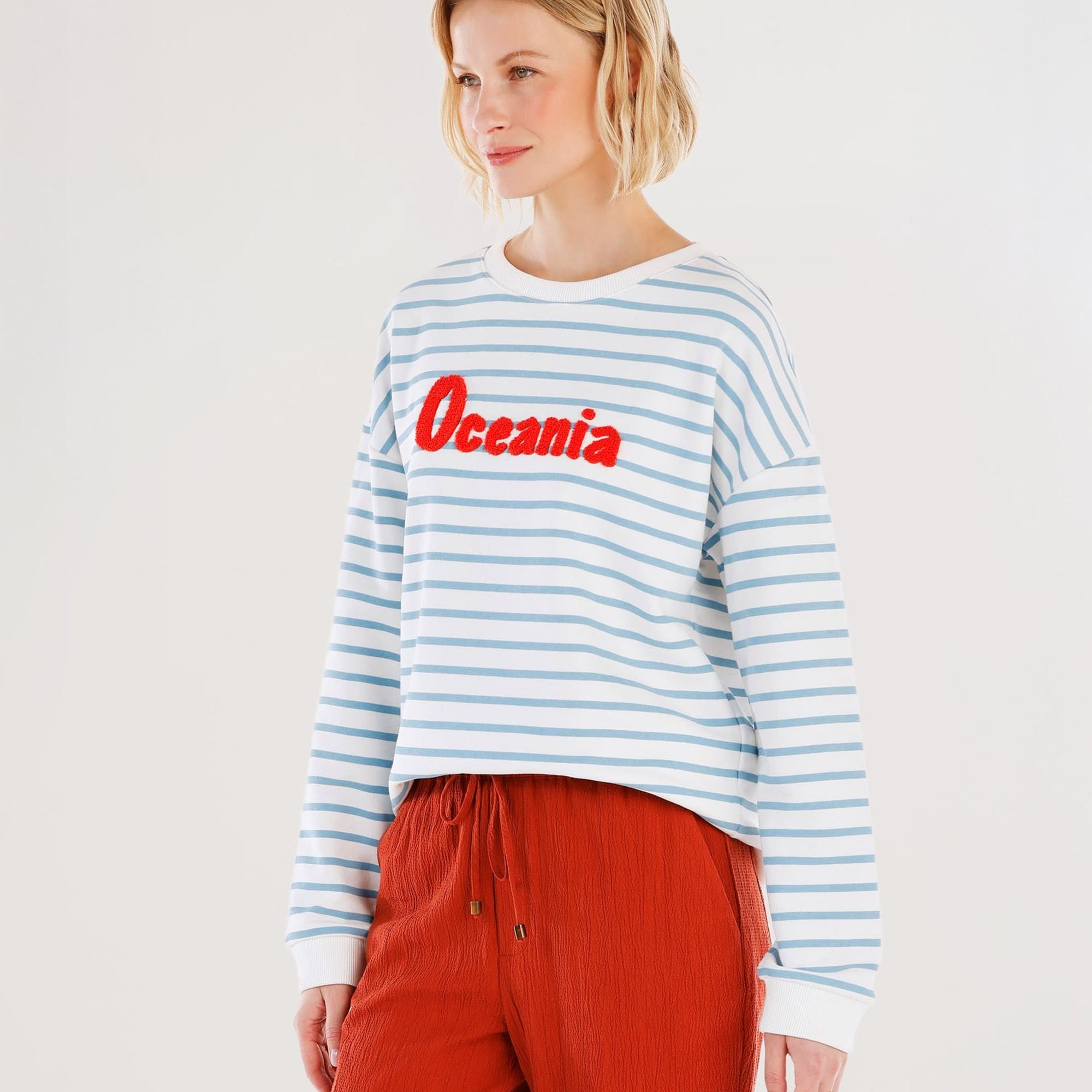 YARGICI Nakış Detaylı Bisiklet Yaka Sweatshirt