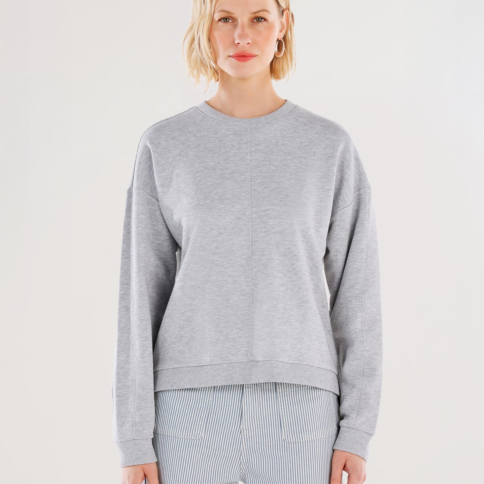 YARGICI Dikiş Ve Yırtmaç Detaylı Bisiklet Yaka Sweatshirt