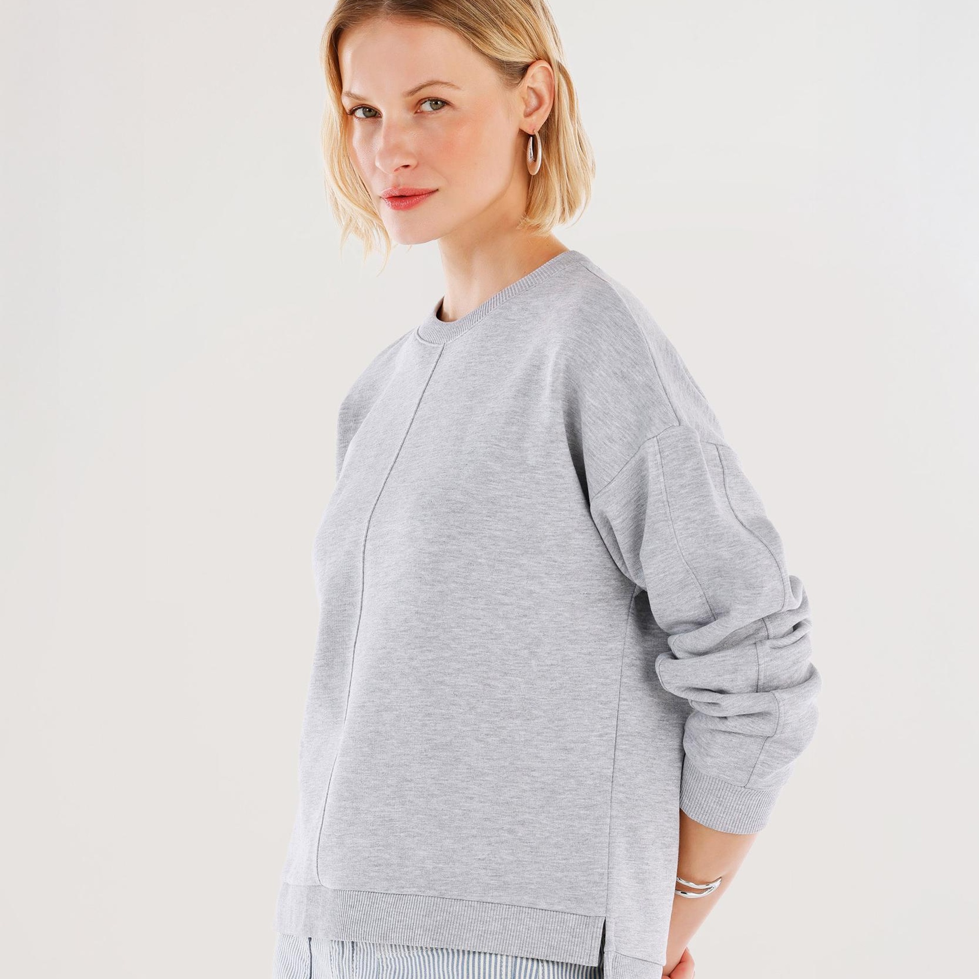 YARGICI Dikiş Ve Yırtmaç Detaylı Bisiklet Yaka Sweatshirt