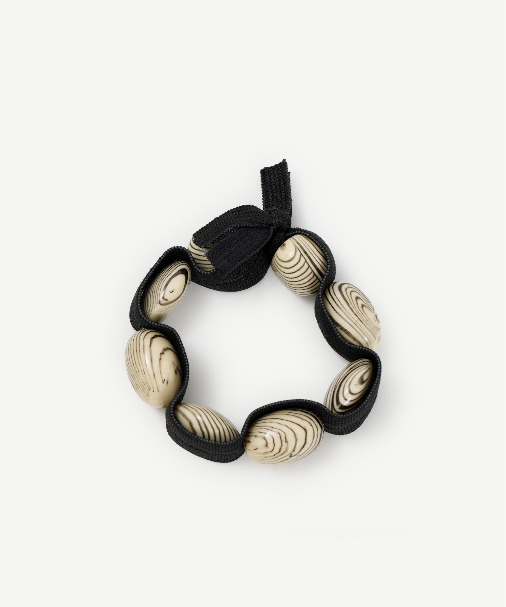  YARGICI Akrilik Boncuk Detaylı Lastik Toka