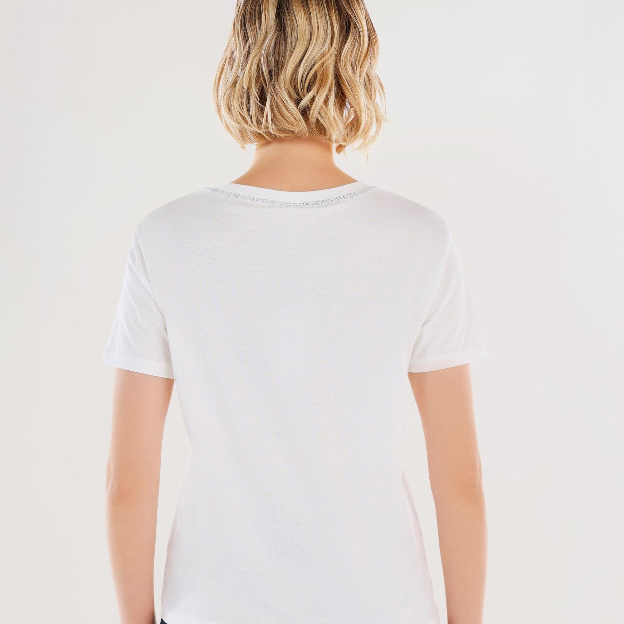 YARGICI Dikiş Detaylı Kısa Kollu T-shirt