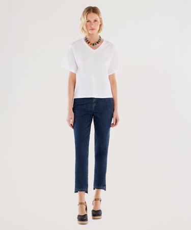  YARGICI Boncuk Detaylı V Yaka Kısa Kollu T-shirt