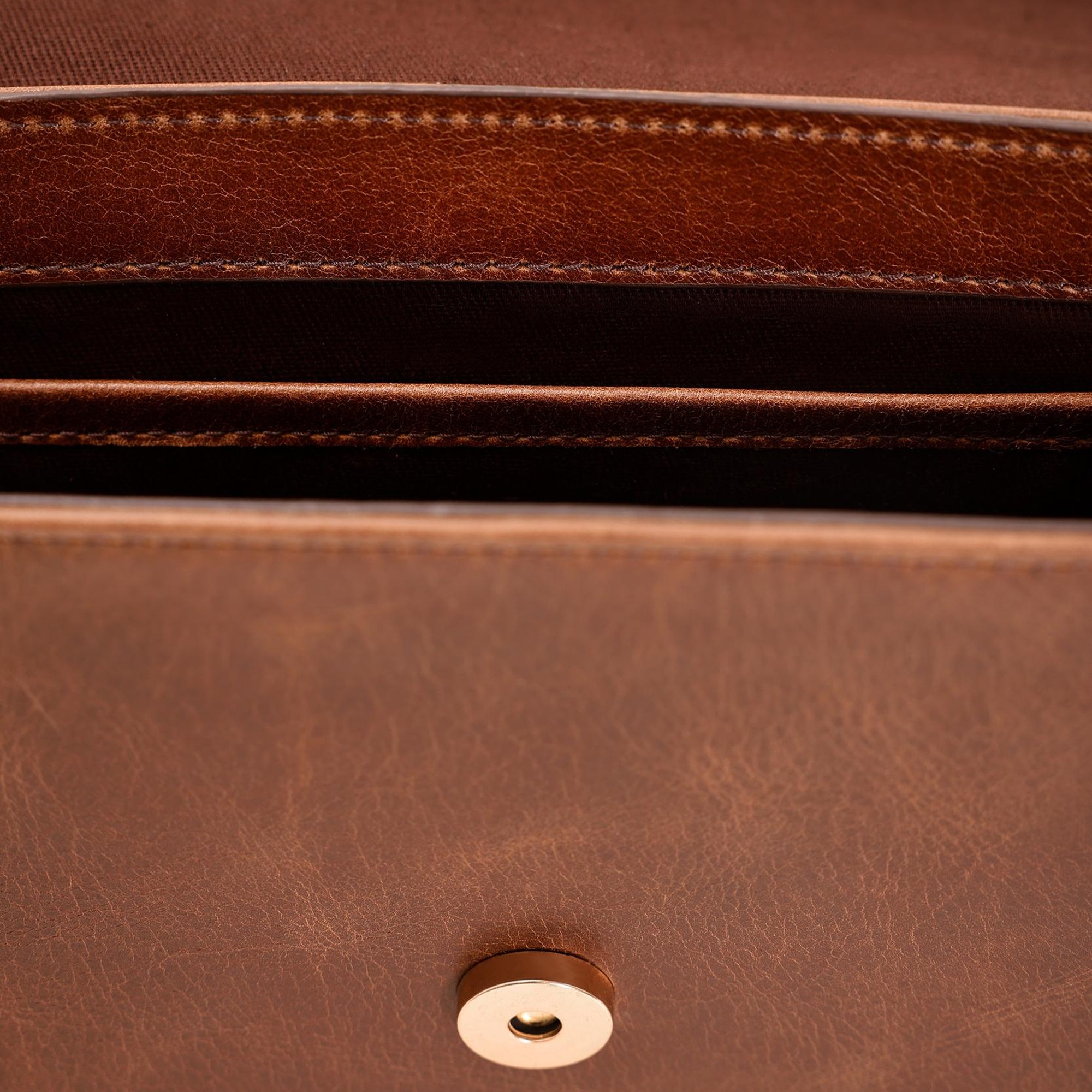 YARGICI Deri Örgü Detaylı Çapraz Çanta