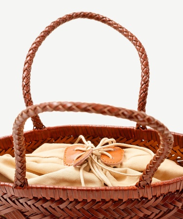  YARGICI Deri Örgü Detaylı Omuz Çantası