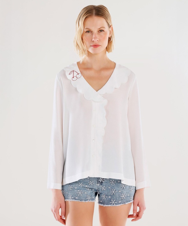  YARGICI Yakası Nakışlı Gömlek