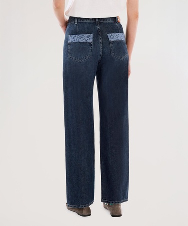  YARGICI Arka Cep Detaylı Geniş Fit Denim Pantolon