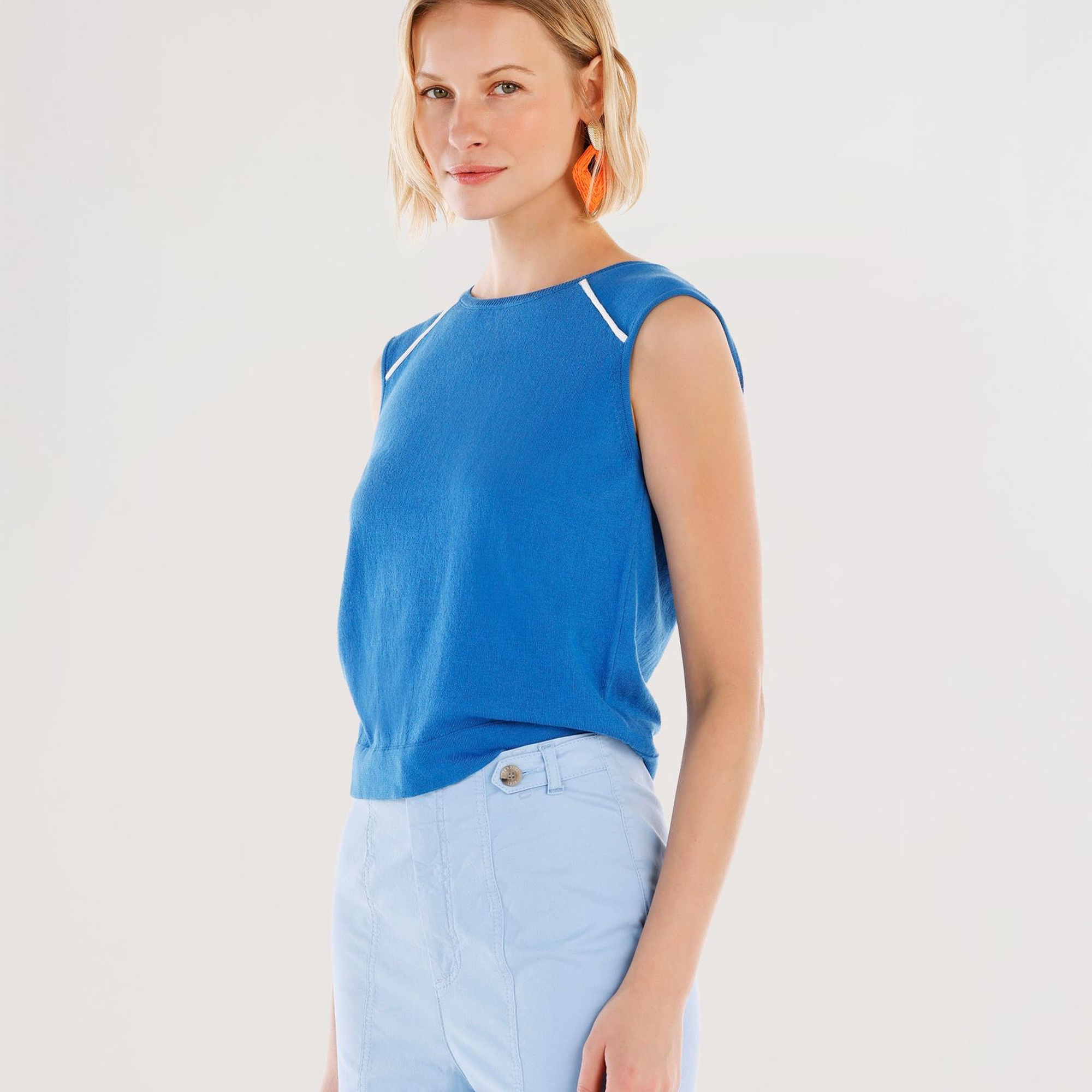 YARGICI Bisiklet Yakalı Kolsuz Triko