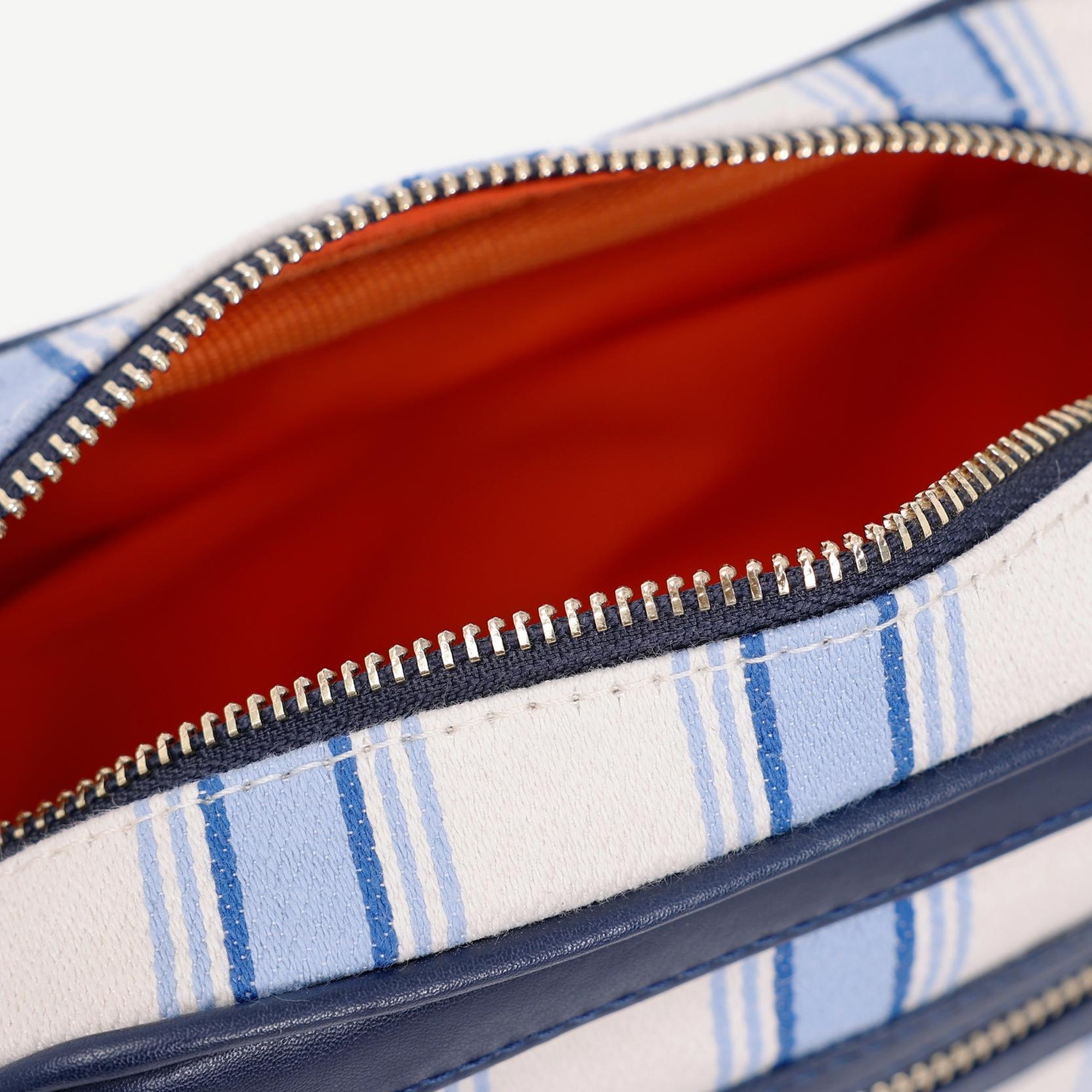 YARGICI Cep Detaylı Canvas Çapraz Çanta