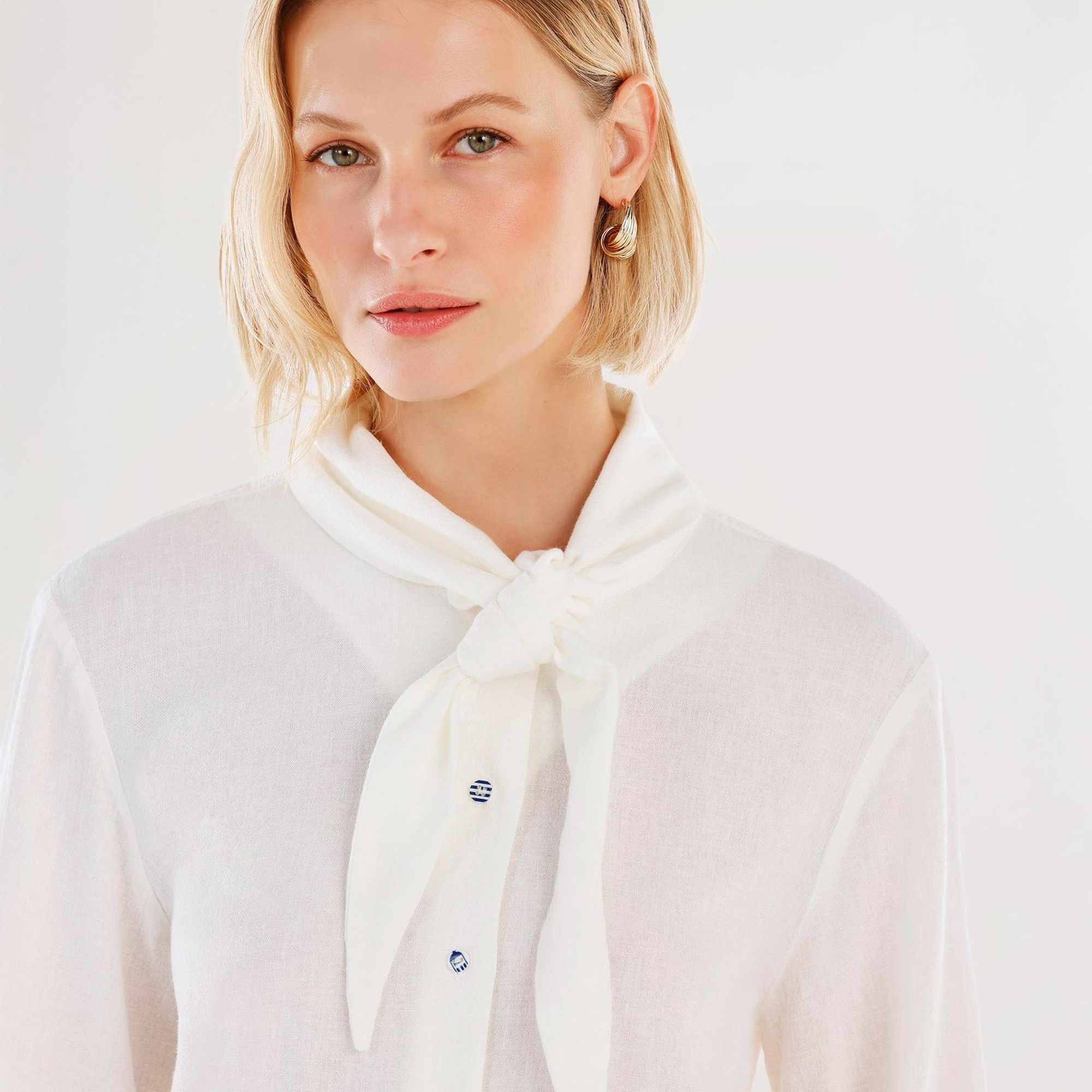 YARGICI Yaka Detaylı Gömlek