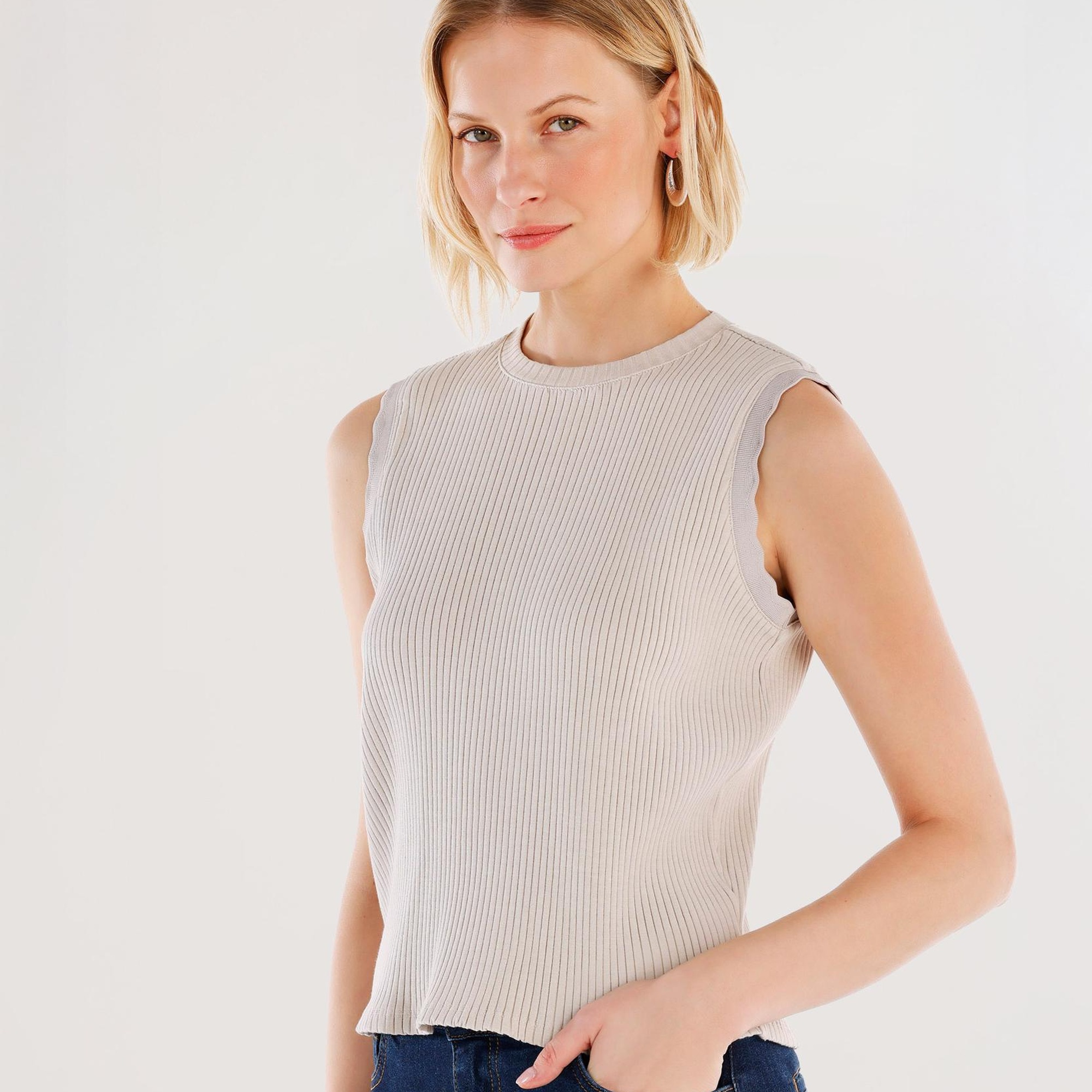 YARGICI Bisiklet Yaka Kolsuz T-shirt