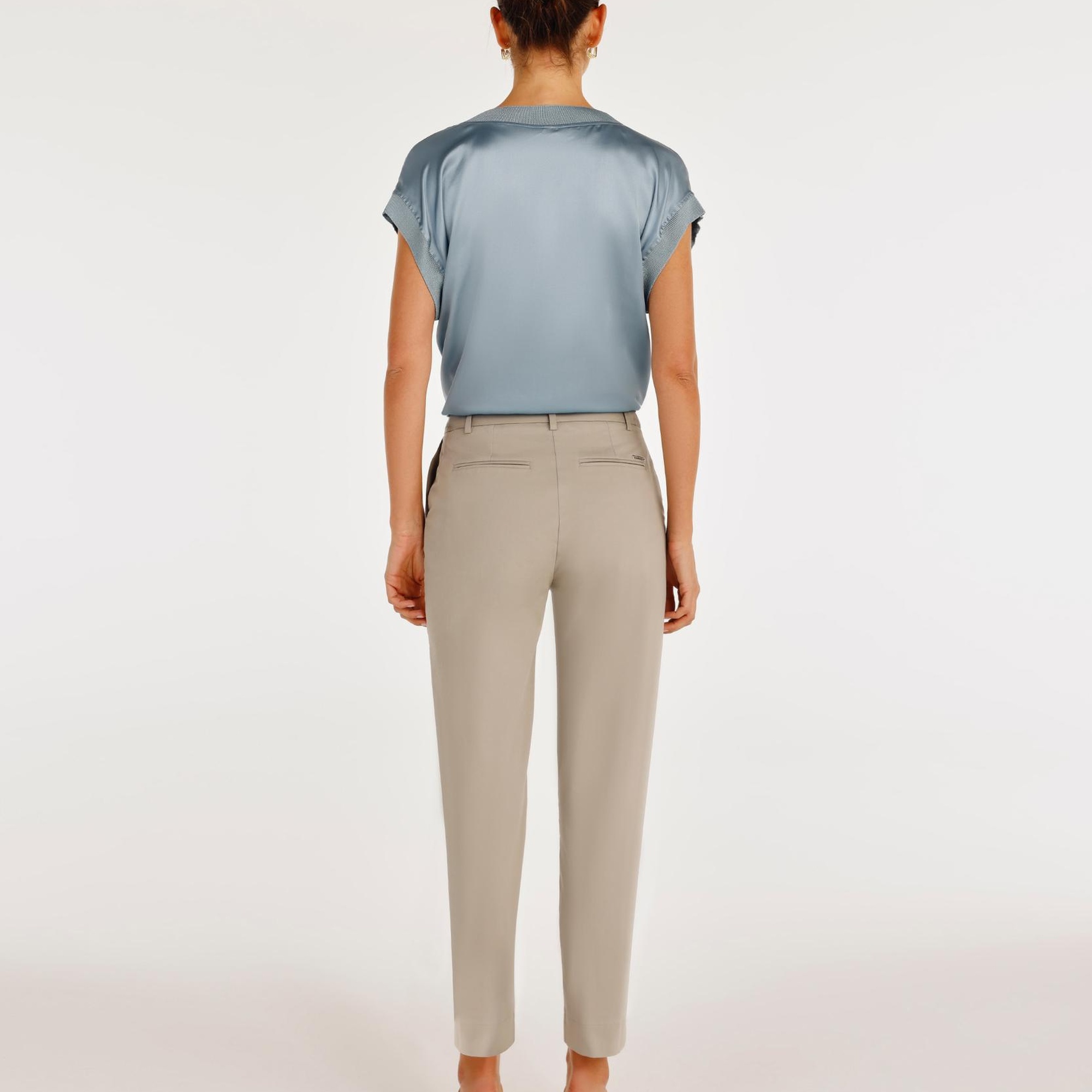 Düz Kesim Bilek Hizası Pantolon