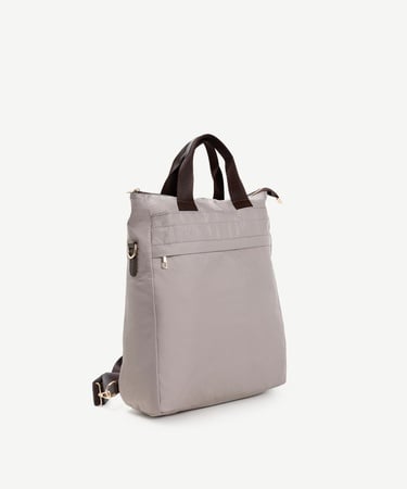  YARGICI El Tutma Detaylı Kumaş Sırt Çantası