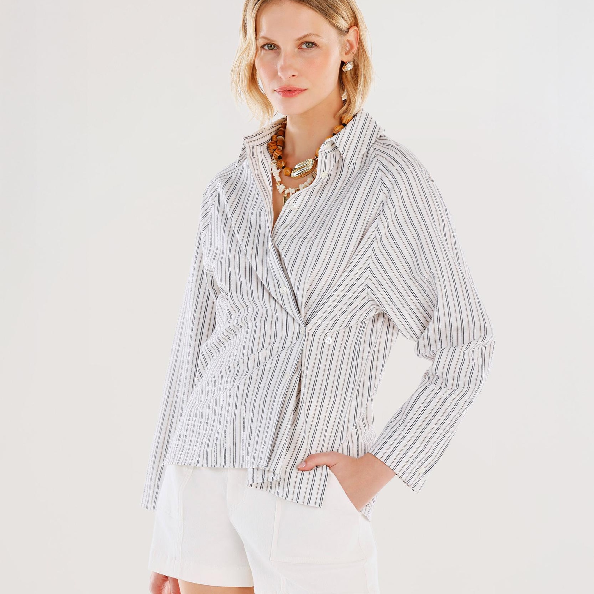 YARGICI Yanları Yırtmaçlı Gömlek