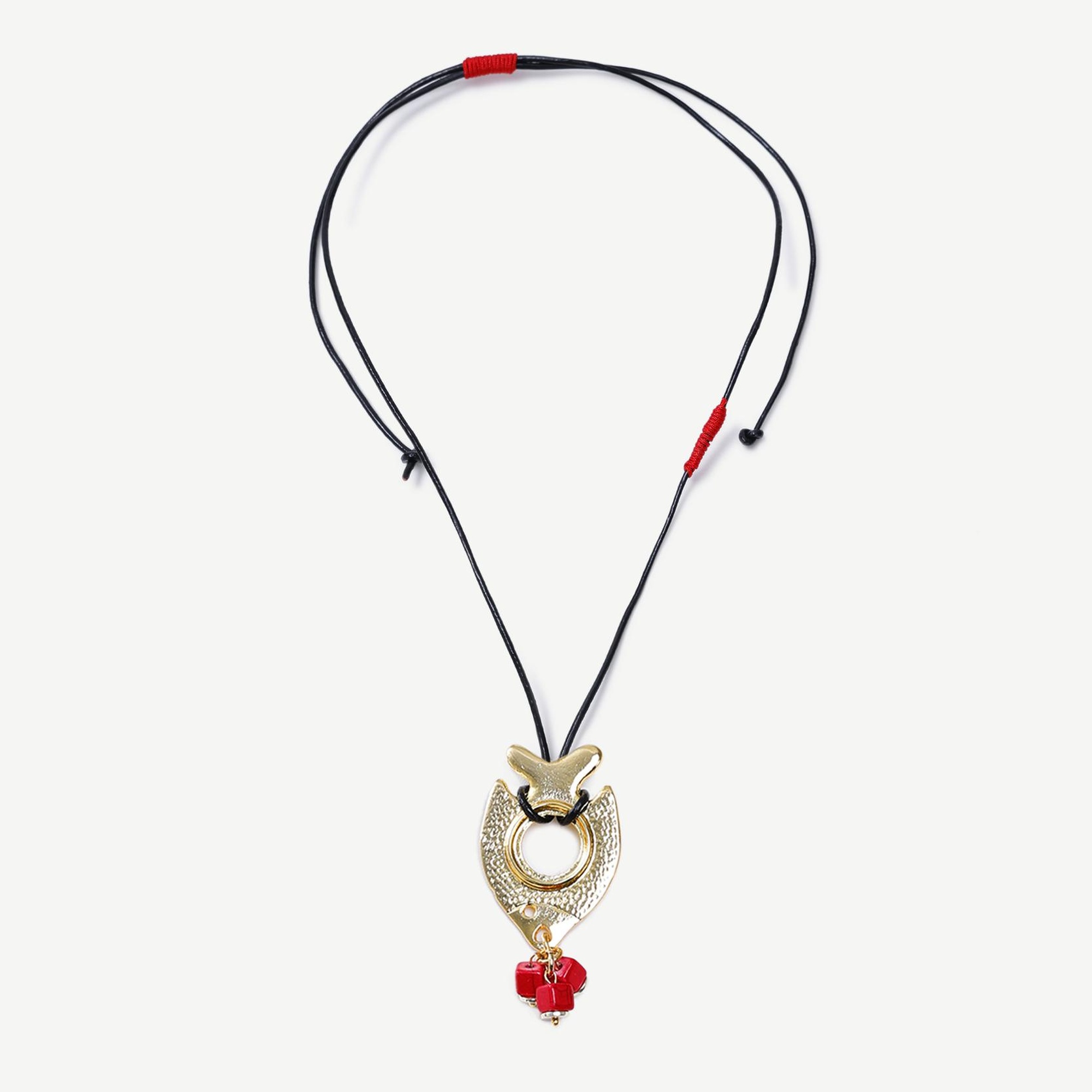 YARGICI Balık Uç Detaylı Deri İp Kolye