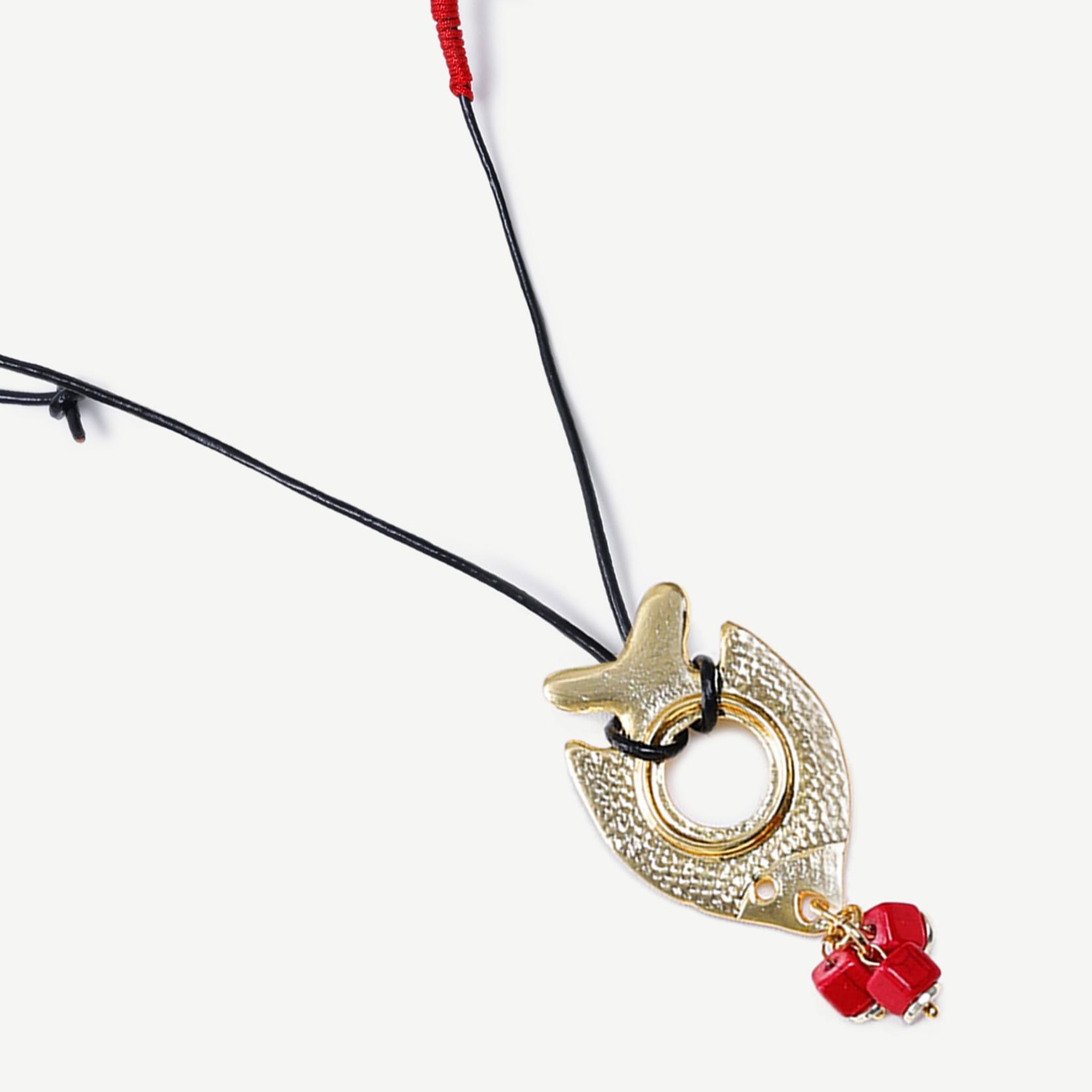 YARGICI Balık Uç Detaylı Deri İp Kolye