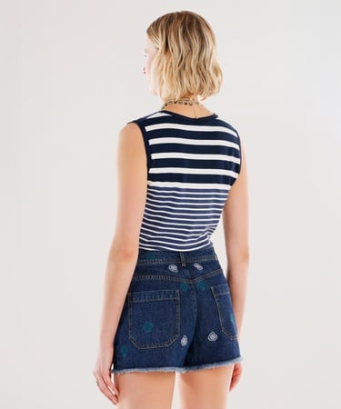  YARGICI Nakış Detaylı Denim Şort