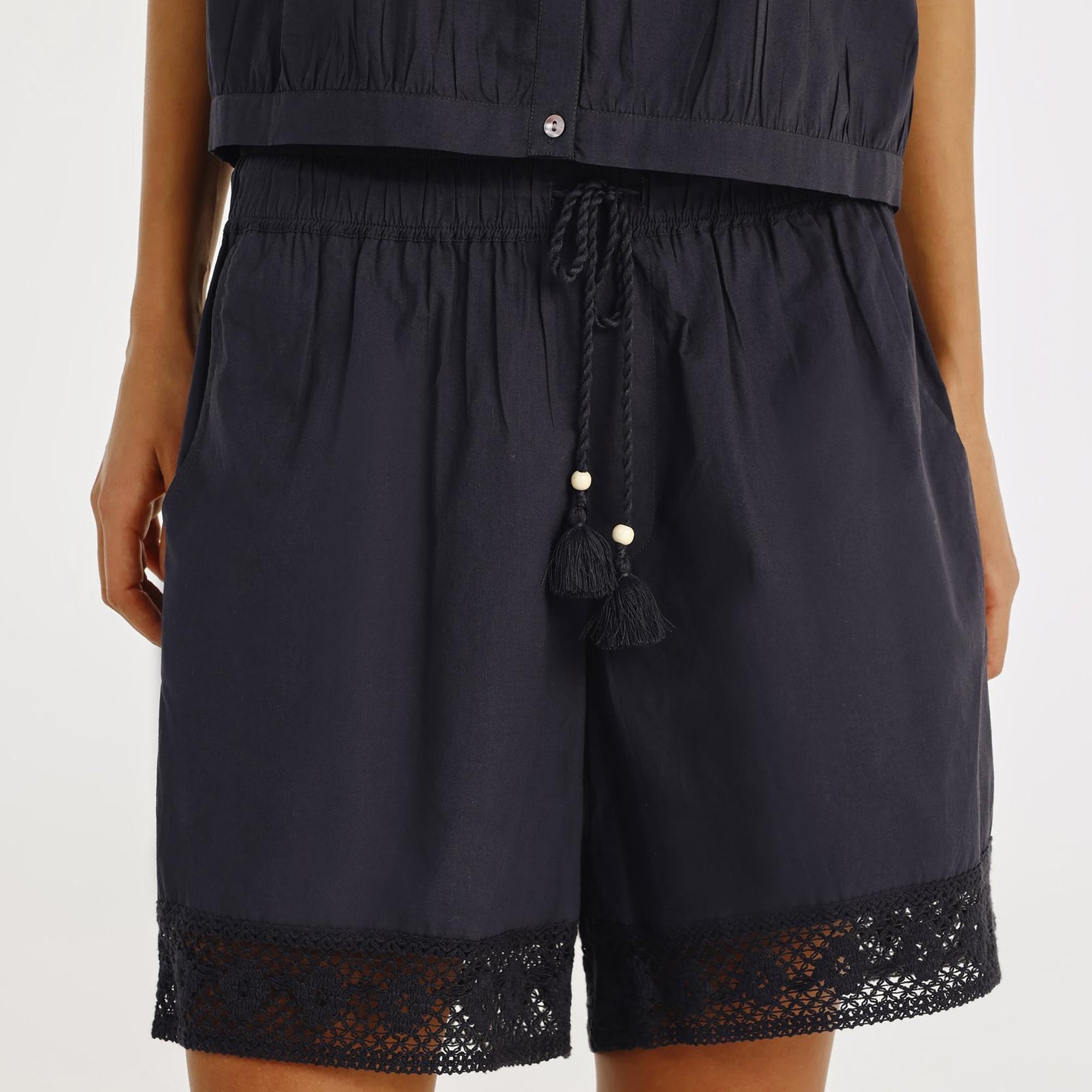 YARGICI Croche Detaylı Şort