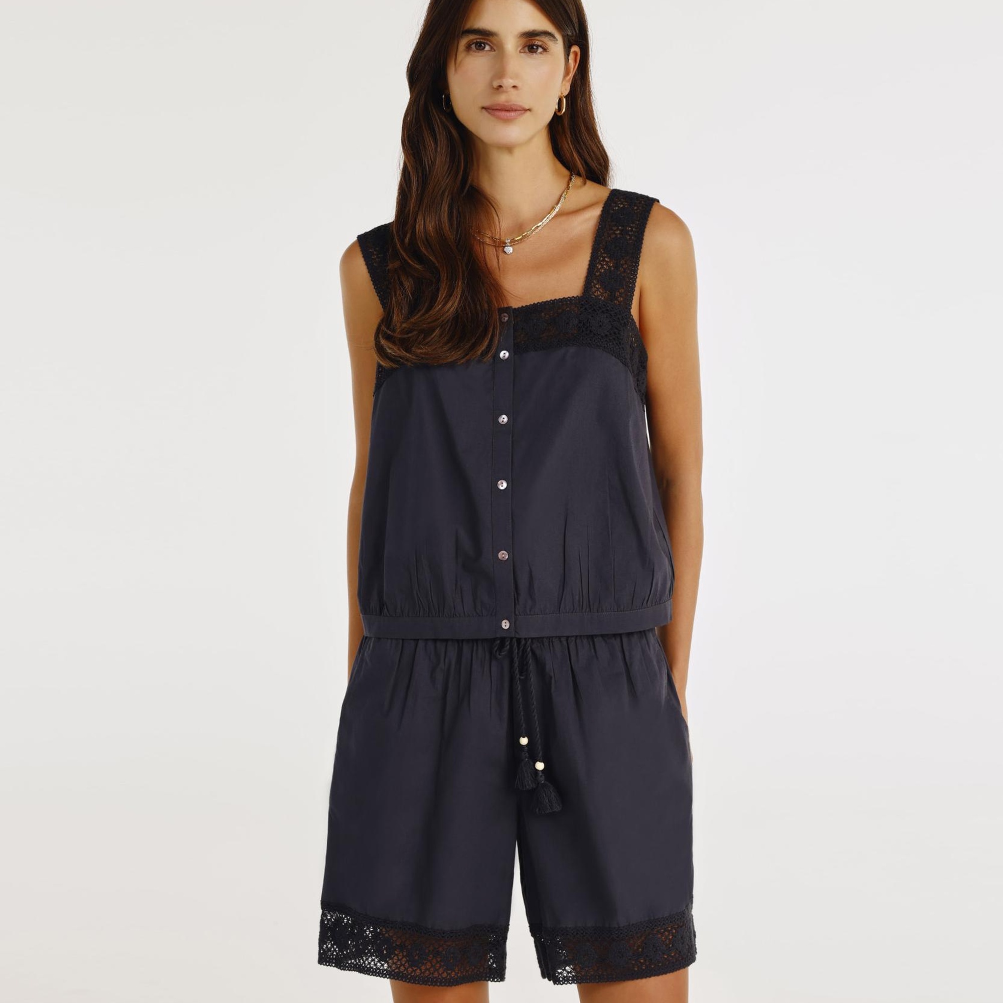 YARGICI Croche Detaylı Şort