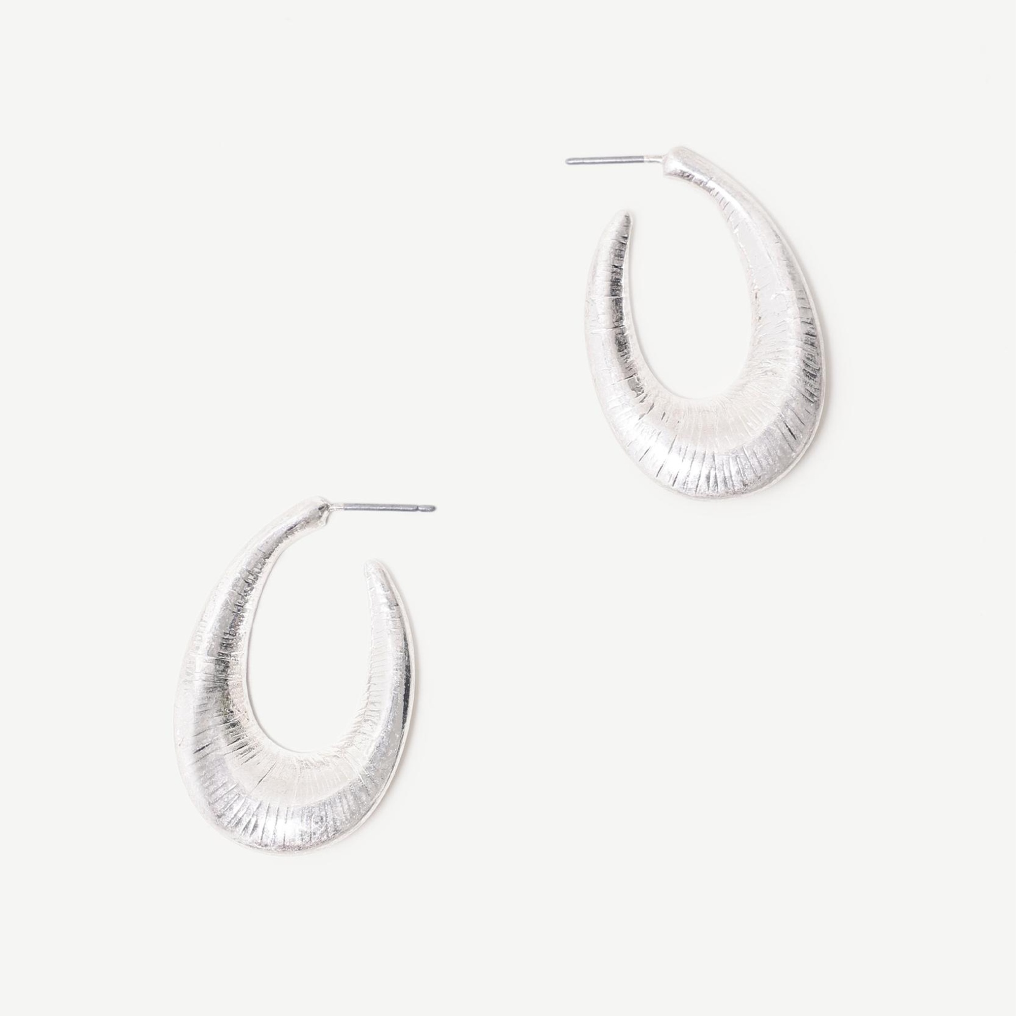 YARGICI Dokulu Oval Küpe