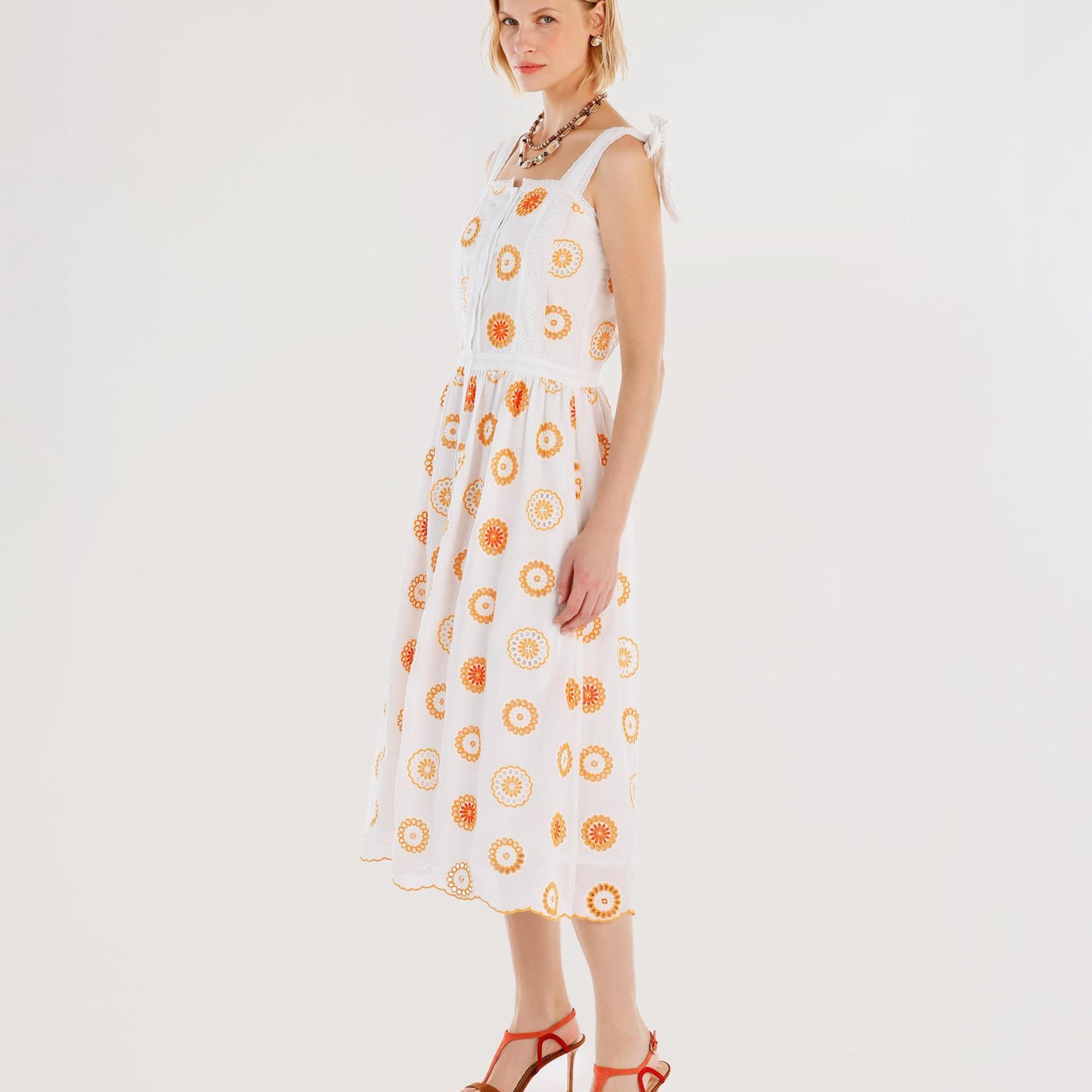 YARGICI Brode Detaylı Kolsuz Uzun Elbise