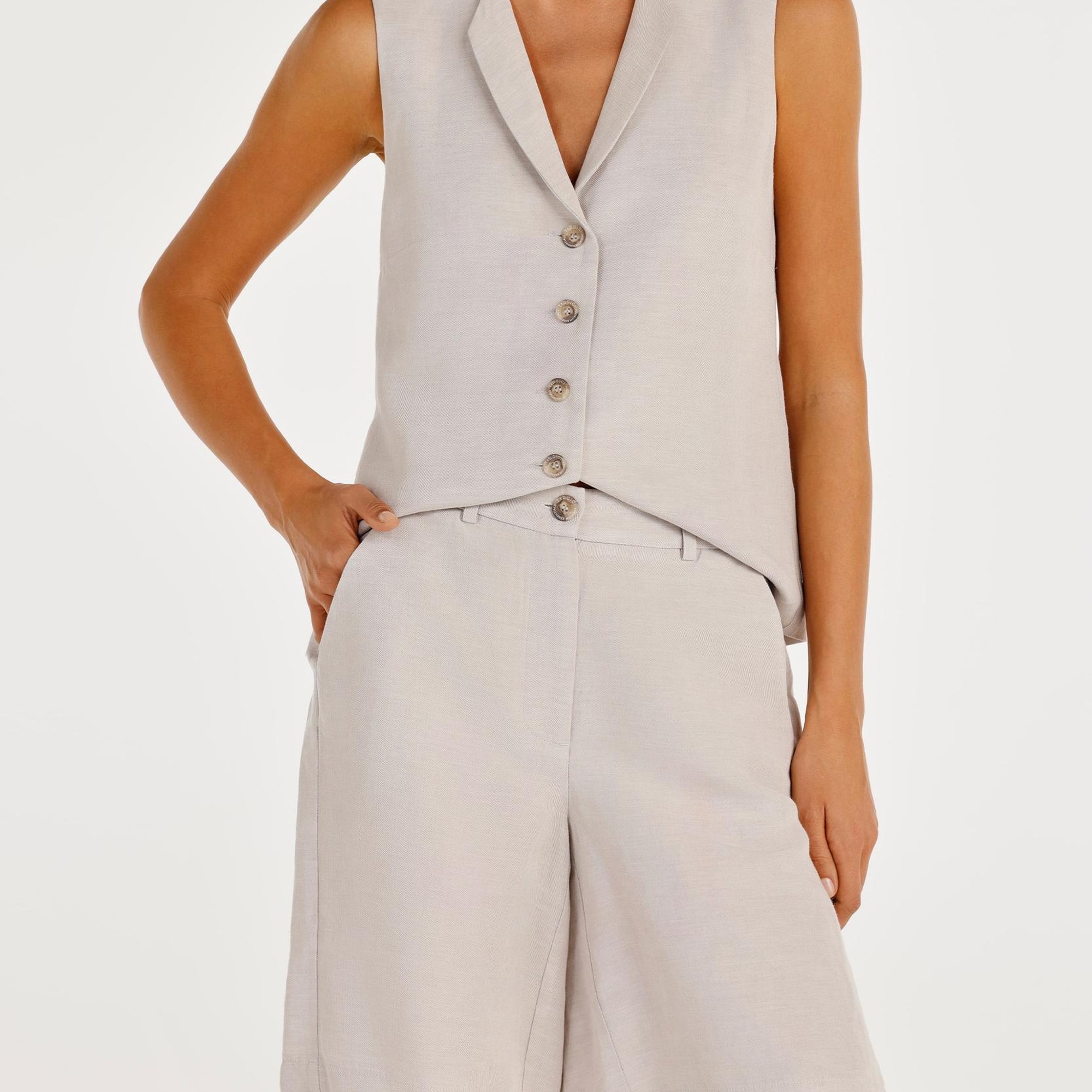 Düz Kalıplı Bermuda