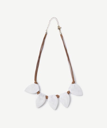  YARGICI Akrilik Taş Detaylı İp Kolye