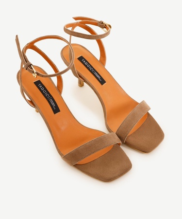  YARGICI Tek Bantlı Deri Topuklu Ayakkabı