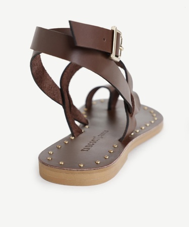  YARGICI Tabanı Pimli Deri Sandalet