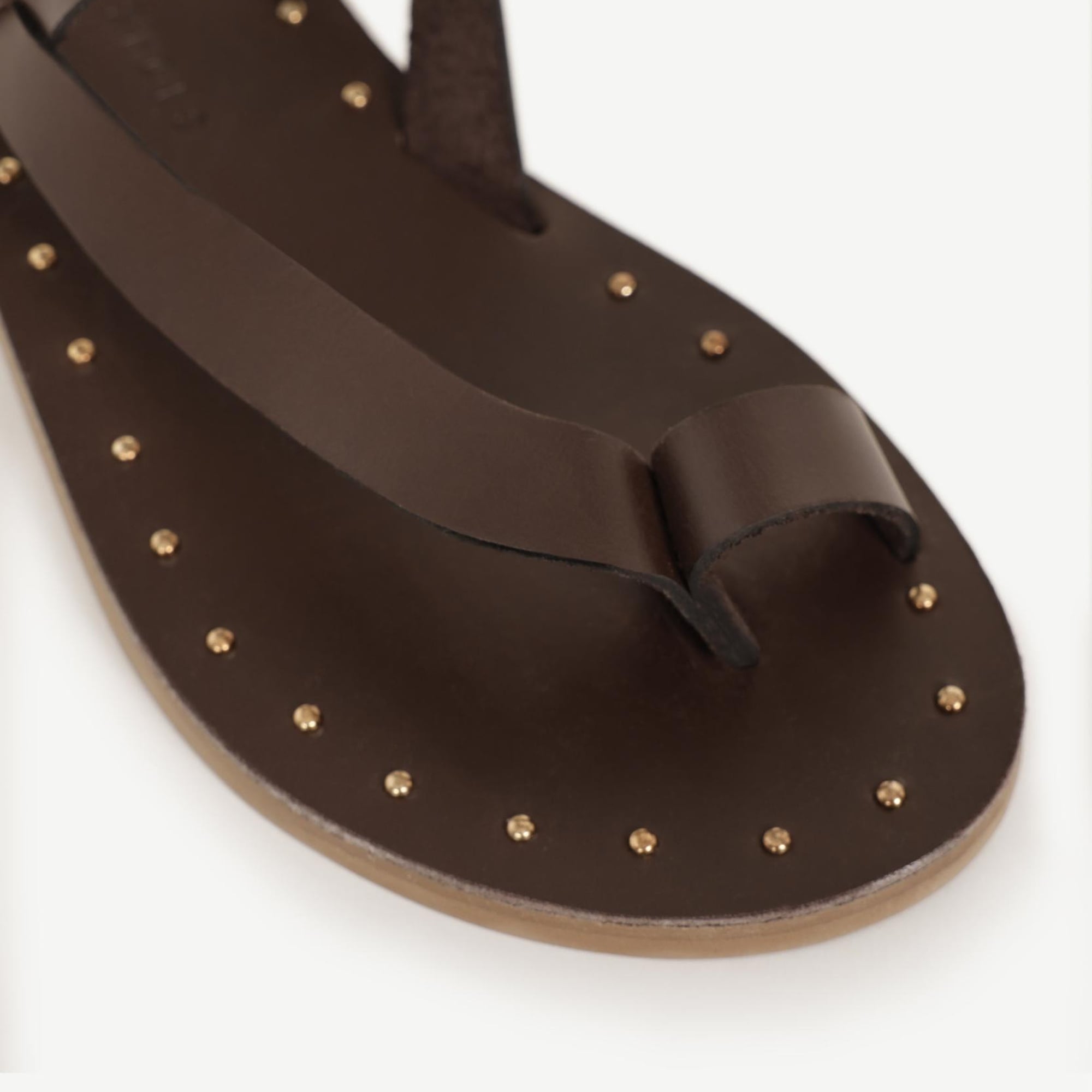 YARGICI Tabanı Pimli Deri Sandalet