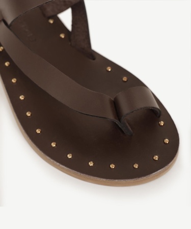  YARGICI Tabanı Pimli Deri Sandalet