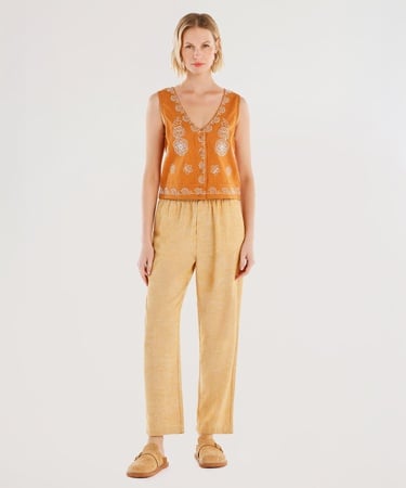  YARGICI Kolsuz Nakış Detaylı Bluz